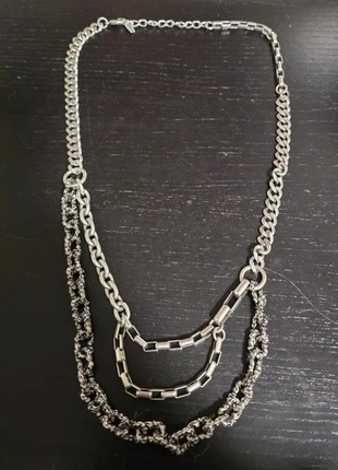 Mooie Killstar ketting, merk: Killstar, staat: Heel goed, € 15,00, € 16,45 inclusief Kopersbescherming