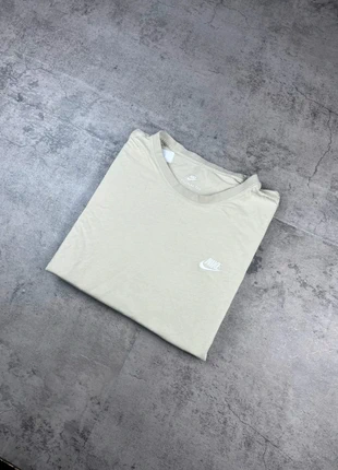 T Shirt Uni Nike | Taille L Homme | Beige Coton Logo Brodé Blanc | TSAR2, marke: Nike, zustand: Sehr gut, größe: L, 15,00 €, 16,45 € inklusive Vinted-Käuferschutz