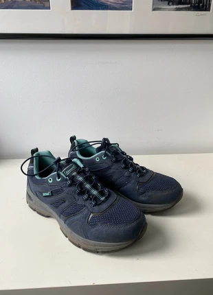 Wandel outdoor schoenen, merk: Land Rover, staat: Heel goed, maat: 39, € 8,50, € 9,63 inclusief Kopersbescherming