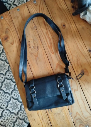 Sac à bandoulière marron très bon état, condition: Very good, €6.00, €7.00 includes Buyer Protection