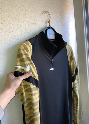 Haut zippé Nike Running Dry-Fit Taille S Noir&Jaune, brand: Nike, condition: Very good, size: S, €14.90, €16.35 includes Buyer Protection