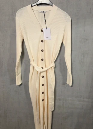 Robe en maille ZAPA, marca: ZAPA, estado: Novo com etiquetas, tamanho: XS / 34 / 6, €89.99, €95.19 inclui Proteção do Comprador