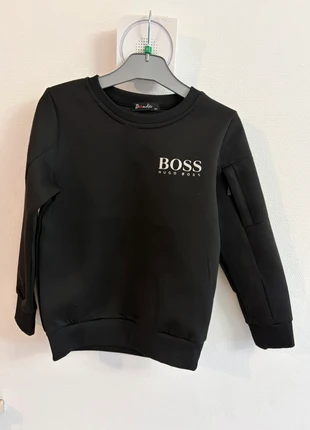 Pull garçon, état: Très bon état, taille: 6 ans / 116 cm, 4,00 €, 4,90 € Protection acheteurs incluse