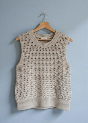 COS – Premium & Elegant Beige Round Neck Vest – M 🌟💎, merk: COS, staat: Heel goed, maat: M / 38 / 10, € 49,90, € 53,10 inclusief Kopersbescherming