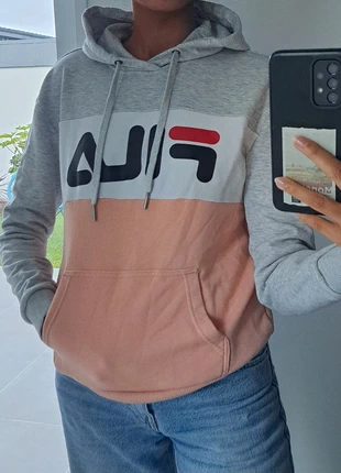 Sweat Fila tricolore, marke: FILA, zustand: Sehr gut, größe: S / 36 / 8, 35,00 €, 37,45 € inklusive Vinted-Käuferschutz