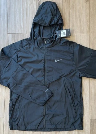 Veste coupe-vent Nike noire – Homme/Femme, marque: Nike, état: Neuf avec étiquette, taille: M, 55,00 €, 58,45 € Protection acheteurs incluse