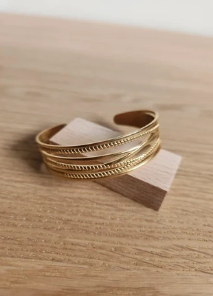 Bracelet acier inoxydable doré ajustable multi joncs fins texturés, marque: Le Marché, état: Neuf sans étiquette, 8,00 €, 9,10 € Protection acheteurs (Pro) incluse