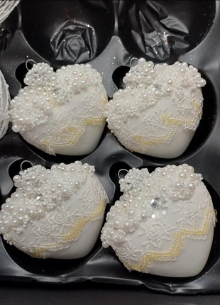 Lot 4 Cœurs Blancs Dentelle et Perles NEUFS 🏷, marke: Bouchara, zustand: Neu, mit Etikett, 10,00 €, 11,20 € inklusive Vinted-Käuferschutz