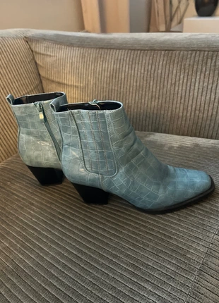 Leuke laarsjes met stevige hak mt 38, merk: Trend, staat: Heel goed, maat: 38, € 5,00, € 5,95 inclusief Kopersbescherming