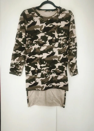 Camiseta larga con estampado camuflaje, marque: Made In Italy, état: Neuf sans étiquette, taille: M / 38 / 10, 10,00 €, 11,20 € Protection acheteurs incluse