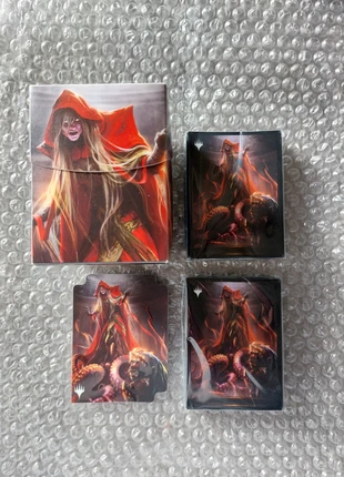Deckbox Ultra pro Magic, brand: Ultra PRO, condizioni: Ottime, €25.00, €26.95 include la Protezione acquisti