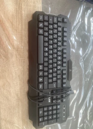 Je vend clavier Glab, brand: g-lab, condizioni: Nuovo con cartellino, €5.00, €5.95 include la Protezione acquisti