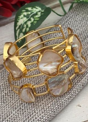 Superbe bracelet combo nacre, état: Très bon état, 18,00 €, 19,60 € Protection acheteurs (Pro) incluse