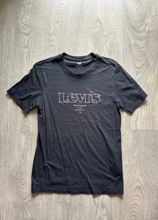 T-shirts Levi's Gris - taille S - manches courtes, brand: Levi's, condition: Very good, size: S / 36 / 8, €4.99, €5.94 includes Buyer Protection