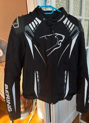 🌸 Superbe Blouson moto femme taille S Body fit BERING noir et blanc – protection épaules et coudes, brand: Bering, condition: Very good, size: S / 36 / 8, €80.00, €84.70 includes Buyer Protection