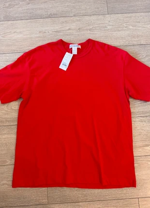 T-shirt Comme Des Garçons, marca: Comme des Garçons, estado: Novo com etiquetas, tamanho: S, €75.00, €79.45 inclui Proteção do Comprador