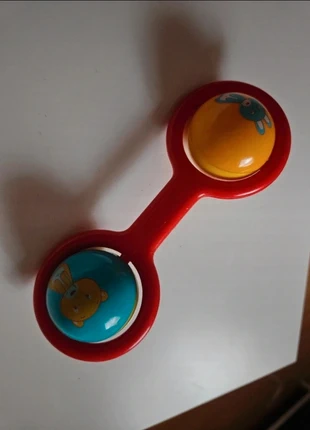 Hochet bébé rouge avec billes sonores, marke: Naissance, zustand: Sehr gut, größe: Neugeborenes / 44, 1,00 €, 1,75 € inklusive Vinted-Käuferschutz