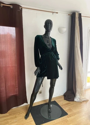 Robe velours atypique ajustable M, condition: Very good, size: M / 38 / 10, €25.00, €26.95 includes Buyer Protection