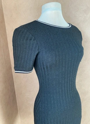 🖤 Robe moulante côtelée noire T36 Divided H&M, brand: H&M, condizioni: Ottime, taglia: S / IT 40 / EU 36, €14.00, €15.40 include la Protezione acquisti