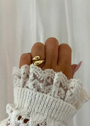 New stainless steel minimalist adjustable ring acier inoxydable bague ajustable tendance, marke: Boutique Parisienne, zustand: Neu, mit Etikett, größe: Größenverstellbar, 8,00 €, 9,10 € inklusive Vinted-Käuferschutz