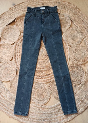 Jean taille haute gris - Cache Cache - T.XS (34), marke: Cache Cache, zustand: Sehr gut, größe: XS / 34 / 6, 6,00 €, 7,00 € beinhaltet Vinted-Käuferschutz Pro