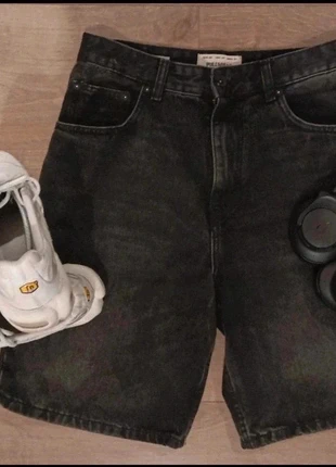 Bermuda jeans chill skater pull and Bear, marque: Pull & Bear, état: Neuf sans étiquette, taille: M, 14,99 €, 16,44 € Protection acheteurs incluse