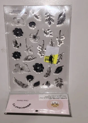 set di timbri trasparenti (o "clear stamps") del marchio Momocrafts., brand: Set, condizioni: Nuovo con cartellino, €3.00, €3.85 include la Protezione acquisti