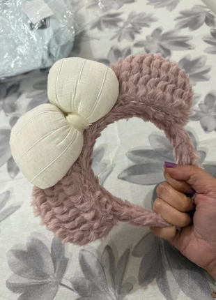 Cerchietto peluche rosa con maxi fiocco bianco orecchie frontino frontiera, condizioni: Nuovo senza cartellino, €12.50, €13.83 include la Protezione acquisti