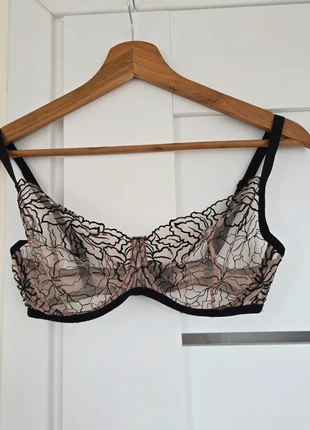 Soft wired bra 75F Gorteks, marque: Gorteks, état: Très bon état, taille: 90F, 8,00 €, 9,10 € Protection acheteurs incluse