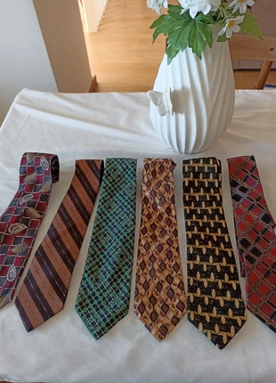 Conjunto de seis gravatas vintage y2k, merk: Vintage Dressing, staat: Heel goed, € 8,00, € 9,10 inclusief Kopersbescherming