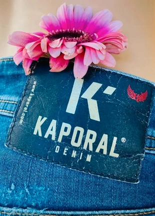 Jeans Kaporal Denim 💐, marke: Kaporal, zustand: Sehr gut, größe: W28 | DE 44, 29,99 €, 32,19 € inklusive Vinted-Käuferschutz