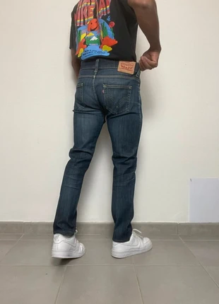 Jean Levi’s 506 homme W34 L30 slim taille basse couleur bleu marine couleur bleu 94% coton (333), marque: Levi's, état: Très bon état, taille: W30 | FR 40, 24,99 €, 26,94 € Protection acheteurs (Pro) incluse