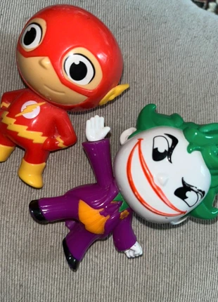 The Flash & Joker Figuren Set (2-teilig), merk: Sonstiges, staat: Heel goed, maat: 3 jaar / 98 cm, € 5,50, € 6,48 inclusief Kopersbescherming