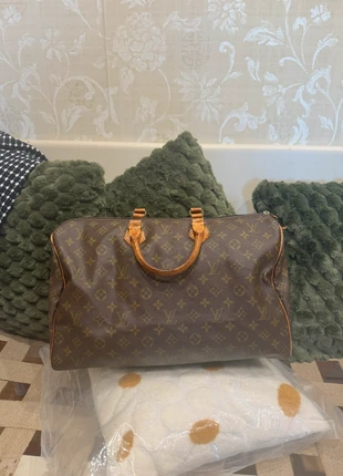 Louis Vuitton Speedy 40 vintage, brand: Louis Vuitton, model: Speedy 40, condition: Good, €380.00, €399.70 includes Buyer Protection