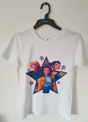 t-shirt Huntrix demon hunters, brand: Huntrix, condition: New without tags, size: S, €12.99, €14.34 includes Buyer Protection