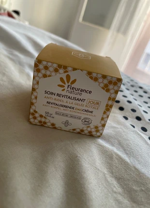 Crème Nature soin Jour Revitalisant à la Gelée Royal Bio 50ml, marque: fleurance nature, état: Neuf avec étiquette, 12,00 €, 13,30 € Protection acheteurs incluse