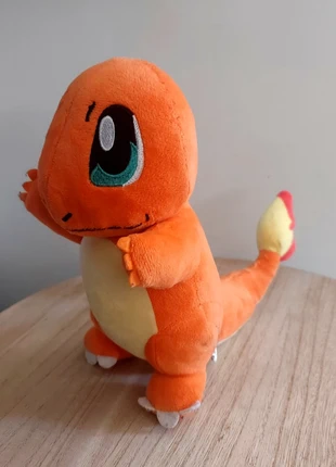 Peluche Salameche Pokemon, marque: Pokémon, état: Très bon état, taille: 4 ans / 104 cm, 12,00 €, 13,30 € Protection acheteurs incluse