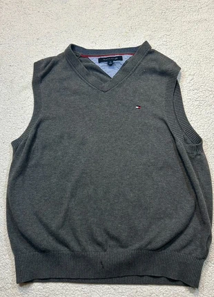 Pull sans manche Tommy Hilfiger - Col V - Gris, marque: Tommy Hilfiger, état: Très bon état, taille: M, 15,00 €, 16,45 € Protection acheteurs incluse