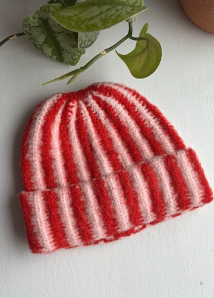 Striped beanie hat., brand: Florence & Wren co, condition: Very good, size: One size, £12.99, £14.34 includes Buyer Protection Pro