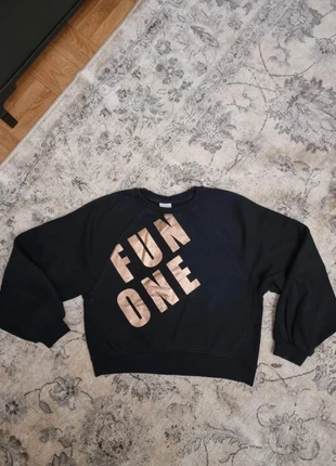 Sweat Zara Crop Top Noir/Or - "Fun One" - 11/12 Ans, marke: Zara, zustand: Gut, größe: 12 Jahre / 152, 7,00 €, 8,05 € inklusive Vinted-Käuferschutz