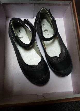 Nieuwe zwarte ballerinnas maat 33, merk: Kids By Gémo, staat: Nieuw zonder prijskaartje, maat: 33, € 7,50, € 8,58 inclusief Kopersbescherming