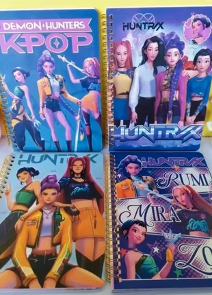 Cahier de note K Pop Demon Hunters, marque: Petit, état: Neuf avec étiquette, 8,50 €, 9,63 € Protection acheteurs incluse
