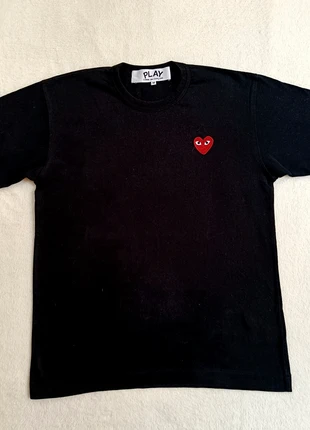 T-shirt Comme des Garçons taille M noir, marca: Comme des Garçons, estado: Muito bom, tamanho: M / 38 / 10, €35.00, €37.45 inclui Proteção do Comprador