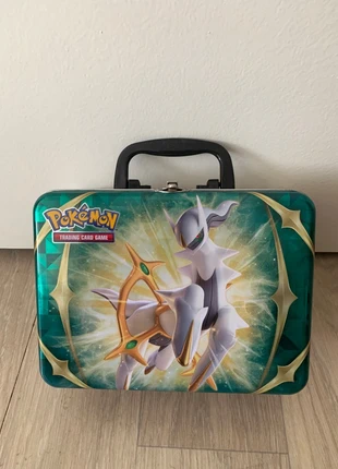 Valisette Pokémon Arceus + carnet assorti, marke: Pokémon, zustand: Sehr gut, 6,99 €, 8,04 € inklusive Vinted-Käuferschutz