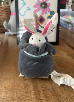 Peluche/doudou lapin dans son chapeau, marque: Leka Cirkus, état: Bon état, taille: Taille unique, 1,50 €, 2,28 € Protection acheteurs incluse