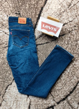 Jean Uni - Levi's 712 - Slim - Taille S W27 L32 / Bleu / Très bon État / Qualité Premium, brand: Levi's, condition: Very good, size: S / 36 / 8, €19.99, €21.69 includes Buyer Protection