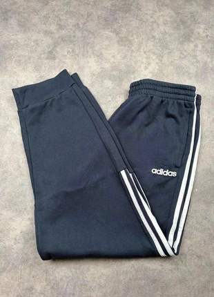 Jogging Adidas | Taille L | Couleur bleu, Marine, marke: adidas, zustand: Sehr gut, größe: L, 20,00 €, 21,70 € beinhaltet Vinted-Käuferschutz Pro