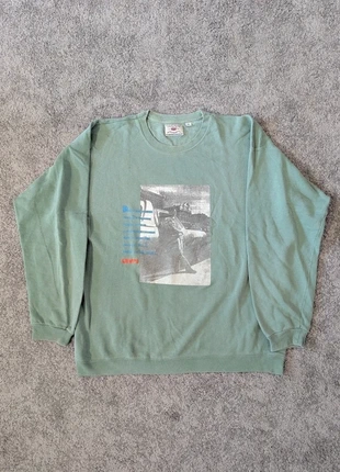 Green Levis Sweatshirt XL, brand: Levi's, condizioni: Nuovo senza cartellino, taglia: XL, €12.00, €13.30 include la Protezione acquisti