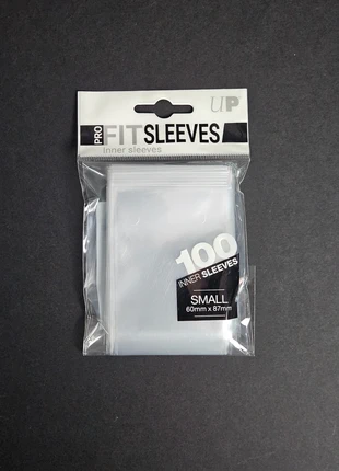 Ultra Pro - 100 Small Pro Fit Sleeve - Proteges Cartes Perfect Fit (Yu-Gi-OH, Vancard, K-pop), marque: Ultra PRO, état: Très bon état, 3,00 €, 3,85 € Protection acheteurs (Pro) incluse