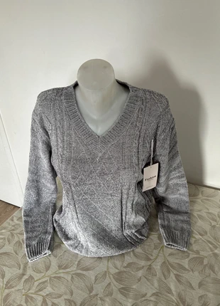 Pull d’hiver col V gris, marque: Fashion Style, état: Neuf avec étiquette, taille: M / 38 / 10, 11,00 €, 12,25 € Protection acheteurs incluse